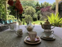 English Cherry Tree Manor 타마허 호텔