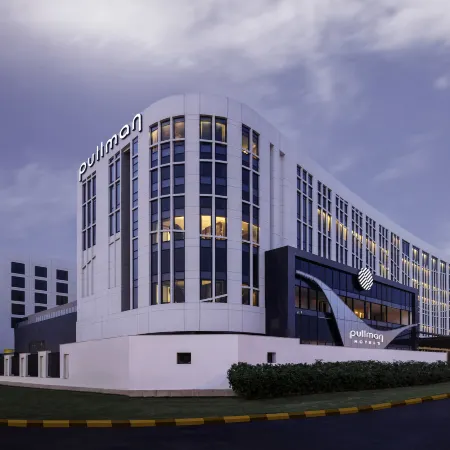 Pullman New Delhi Aerocity- International Airport Отели рядом с достопримечательностью «Коммерческий центр Worldmark Aerocity»