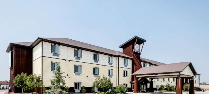 Black Gold Suites Hotels in Williams County