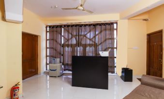 OYO Flagship R-Residency Near Birla Mandir