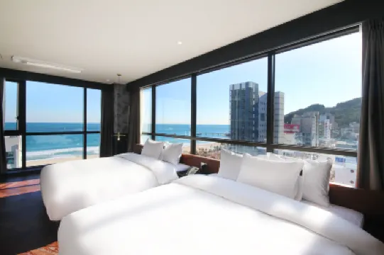 Brown Dot Hotel  songjeong Hotels near Songjeong Beach