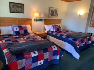 Moonlight Resort Suites & Sleeps