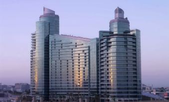 InterContinental Residence Suites Dubai Festival City, an IHG Hotel