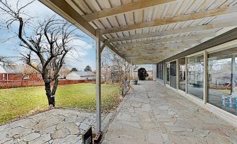 New Listing! Stylish Family W/ 2 Living Areas 5 Bedroom Home