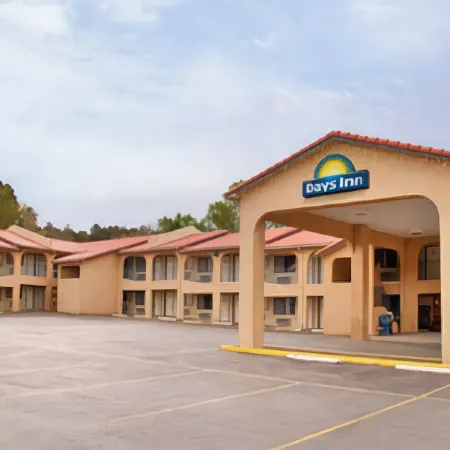Days Inn by Wyndham Ruidoso Downs