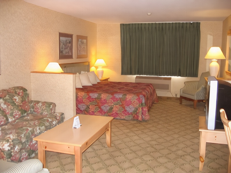 Best Western West Hills Inn