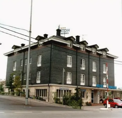 Hotel Camargo Hôtels à : Arce
