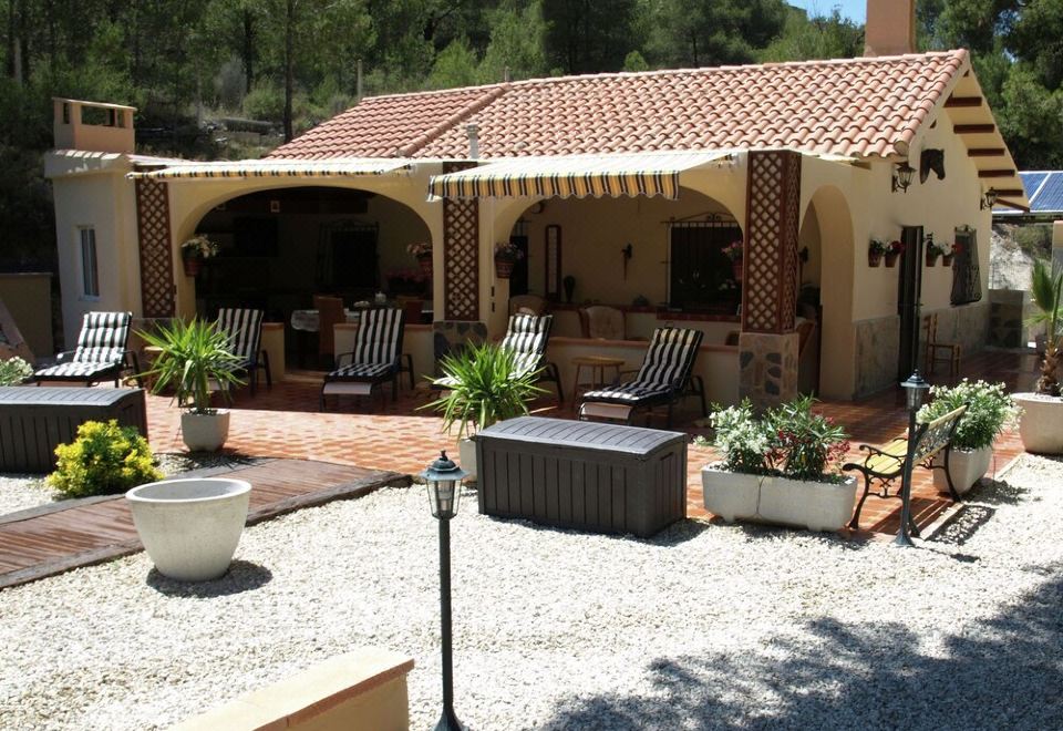 Rural Villa on The Costa Blanca - Housity