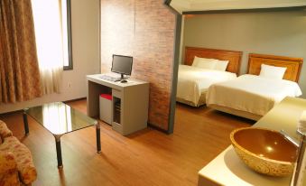 Hotel Rainbow - Housity