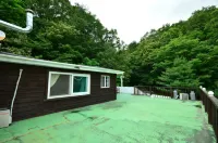 Yeoju Pureunhaneul Eunhasu Pension Hotels near Haeyeorim Sikmulwon