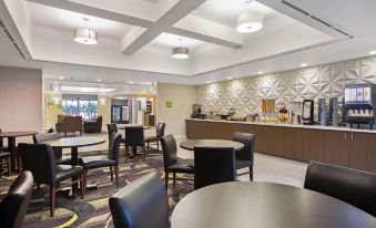 La Quinta Inn & Suites by Wyndham Visalia/Sequoia Gateway