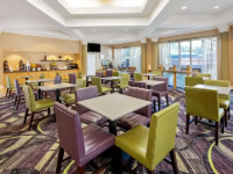 La Quinta Inn & Suites by Wyndham Ft. Lauderdale Plantation Hotels in Plantation