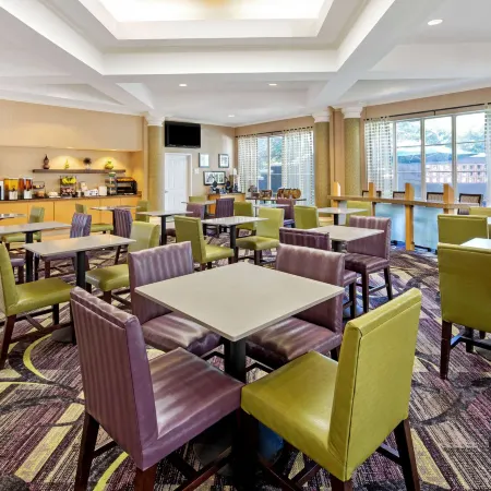 La Quinta Inn & Suites by Wyndham Ft. Lauderdale Plantation