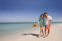 Marco Beach Ocean Suites Hotel a Marco Island