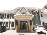 Hotel Grand Situ Buleud Hotel dekat Karya Tani