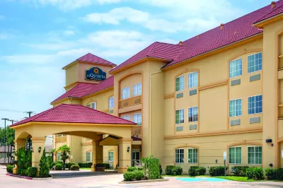 La Quinta Inn & Suites by Wyndham Cleburne Hotels in Cleburne