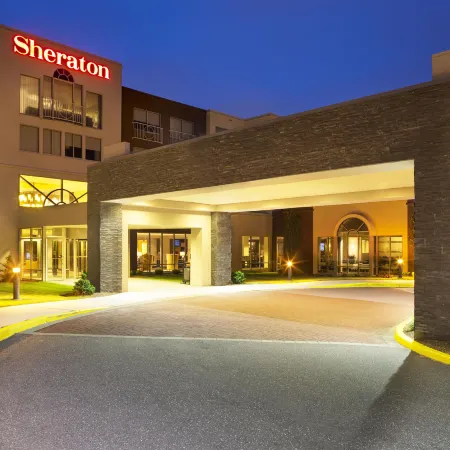 Sheraton Hartford South Hotel Отели рядом с достопримечательностью «Арена «XL-центр»»