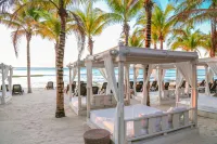 Sandos Caracol Nature Resort & Water Park - Romantic