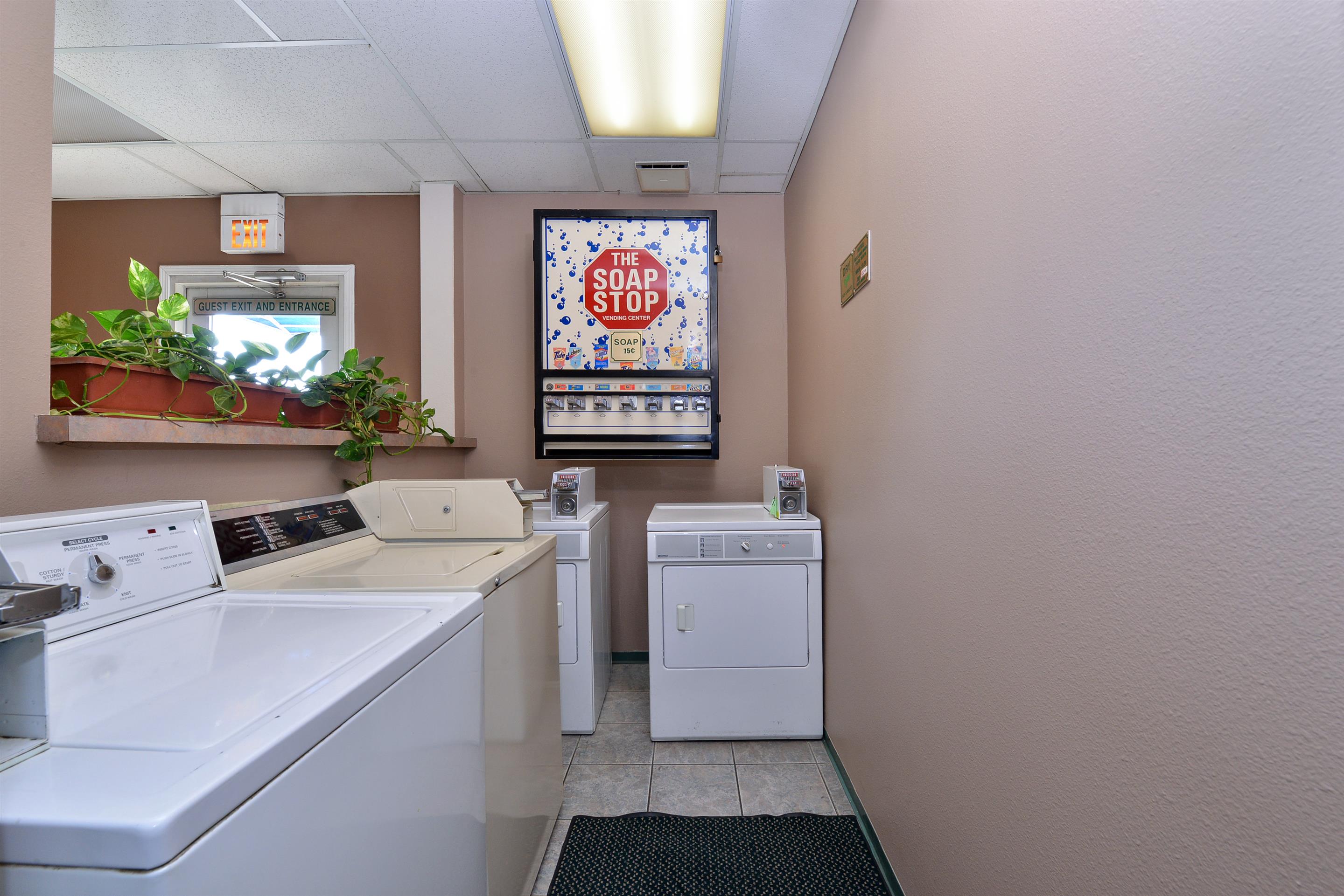 Americas Best Value Inn & Suites Madera