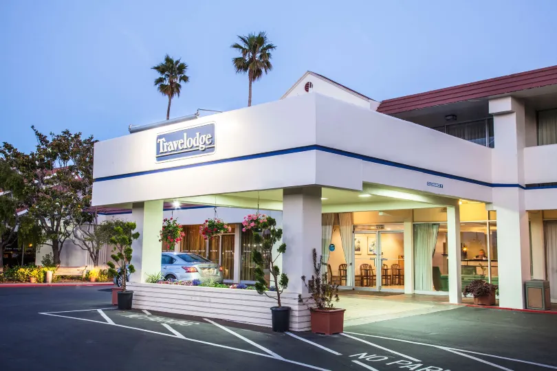 Travelodge by Wyndham Monterey Bay