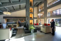 DoubleTree Suites by Hilton Tucson Airport - Bintang 4