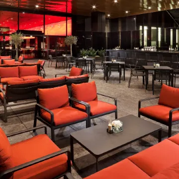 Melia Vienna Отели рядом с достопримечательностью «Башня Данубе»