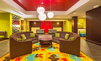 La Quinta Inn & Suites by Wyndham Starkville at MSU