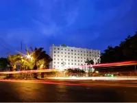 KHAS Surabaya Hotel Hotels in Semampir
