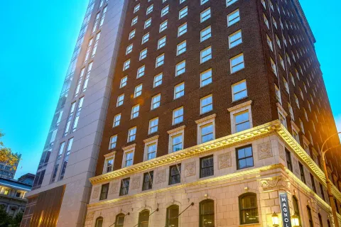 Magnolia Hotel St. Louis, a Tribute Portfolio Hotel