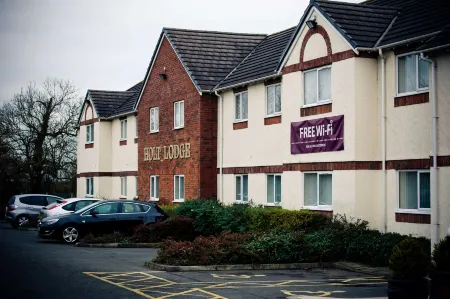 Hotel Wrexham Отели рядом с достопримечательностью «The Community Church Wrexham»