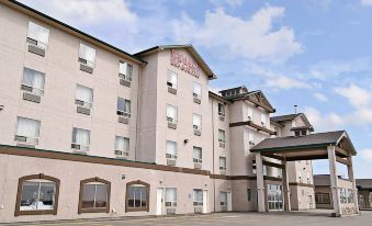 Ramada by Wyndham Clairmont/Grande Prairie