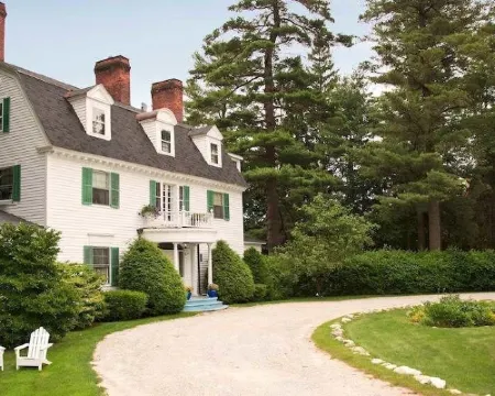 Hampton Terrace Inn Hotels in Lenox