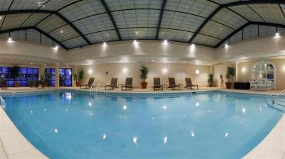 屋内プール クラウン プラザ フェアフィールドの写真