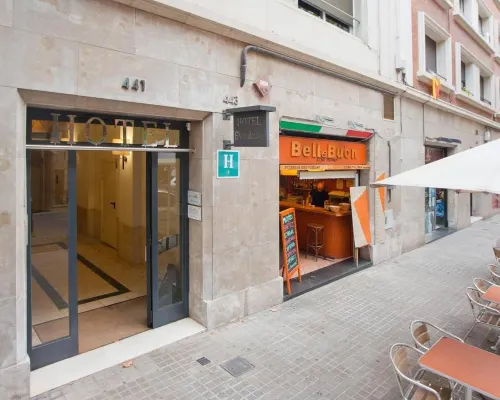 Hotel Everest Hotels near Fundacio Puigvert