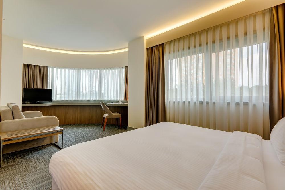 Plus Hotel Bostanci Atasehir