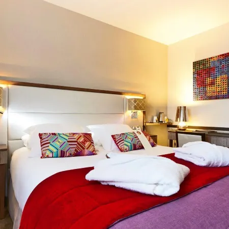 Hôtel Paris Neuilly