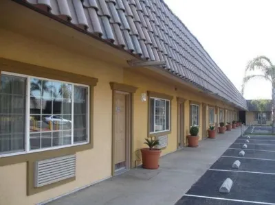 Rodeo Lodge Hotels in Clovis