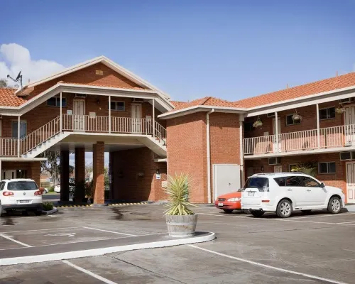 Courtyard Motor Inn Hotels in Shepparton