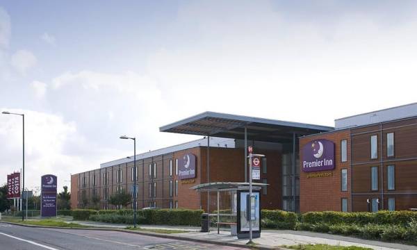 Premier Inn London Heathrow Airport T2 & T3 - Bath Road