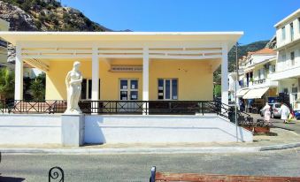 Anthemis Hotel
