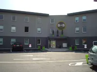 B&B Hôtel Clermont Ferrand Nord Riom Hotel di Volvic