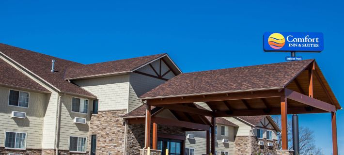 Comfort Inn & Suites Riverview Near Davenport and I-80 Hotels in Scott County