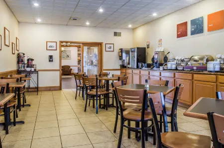 Quality Inn Selinsgrove Отели в г. Snyder County