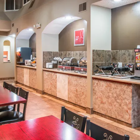 Country Inn & Suites by Radisson, Battle Creek, MI