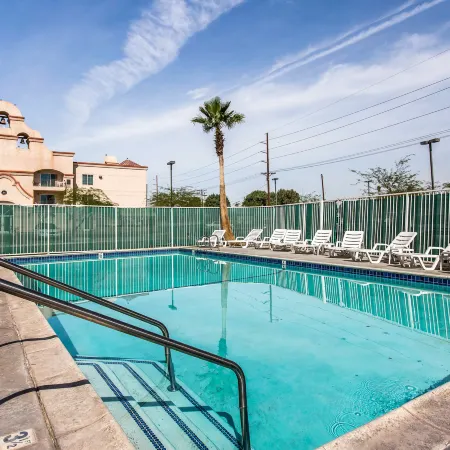 Comfort Inn & Suites El Centro I-8