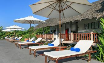 Mekong Riverside Boutique Resort & Spa