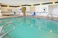 Comfort Inn & Suites Alameda at Albuquerque Balloon Fiesta Park