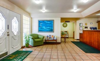 Quality Inn & Suites Redwood Coast