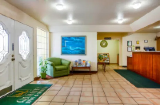 Quality Inn & Suites Crescent City Redwood Coast Hotels in Crescent City