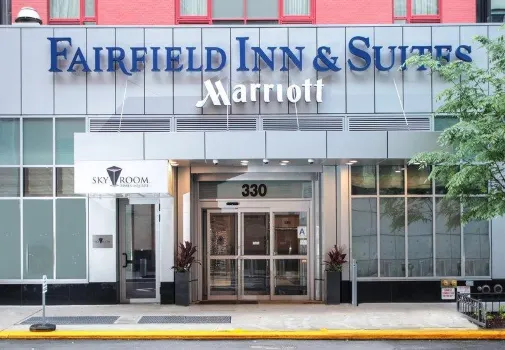 Fairfield Inn & Suites by Marriott New York Manhattan/Times Square โรงแรมใกล้42 สตรีท - สถานีขนส่งการท่าเรือ